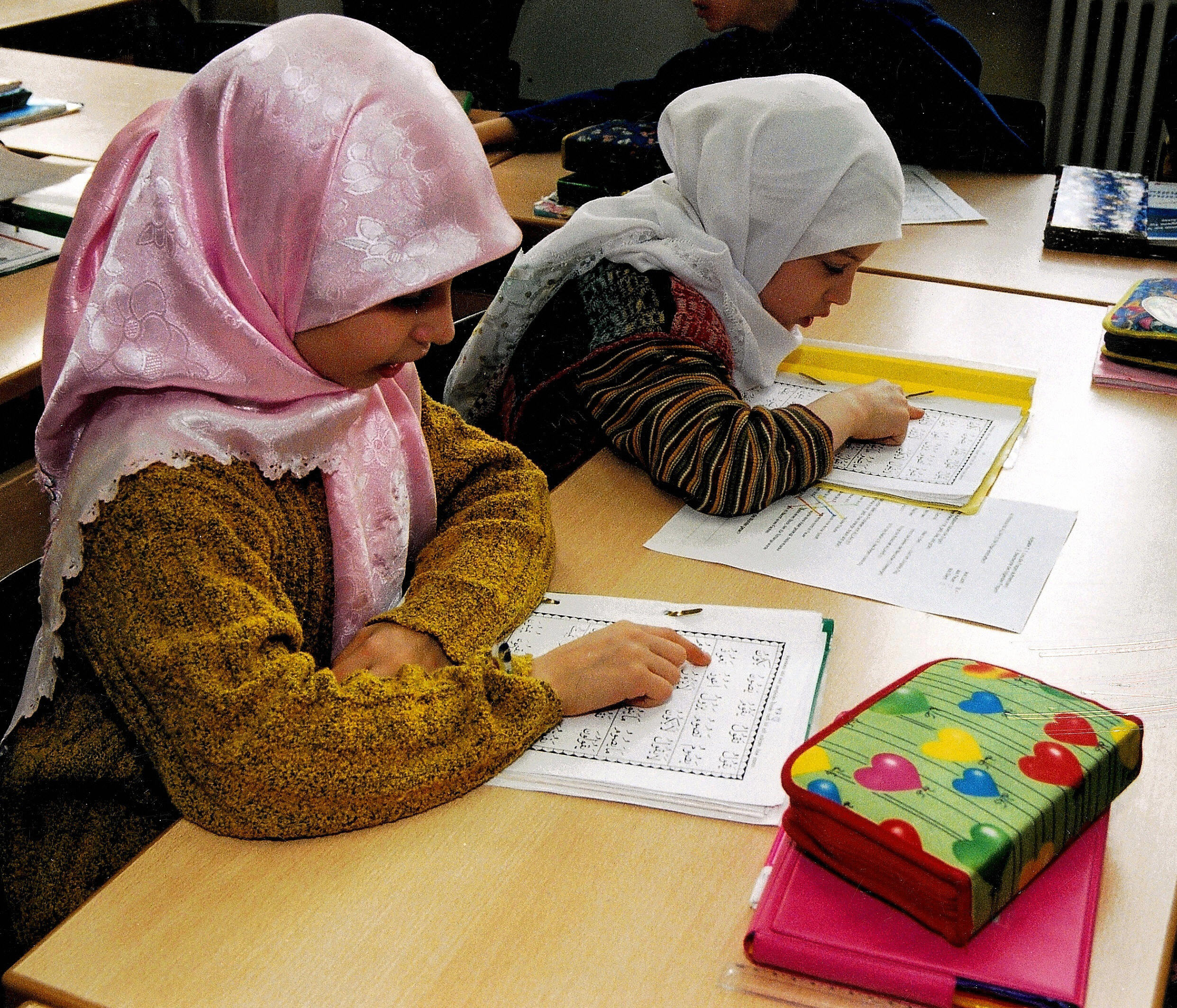 „Ungeheuerlicher Vorgang“: Lehrer in NRW wehren sich gegen „Kasernierung“ von Flüchtlingskindern