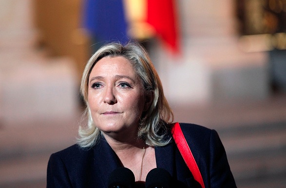 Terror in Paris: Marine Le Pen wendet sich an die Franzosen (+Video)