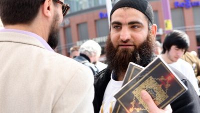 Innenministerium besitzt 23.000 Koran-Exemplare