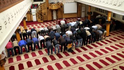 Terror in Paris: Türkische Gemeinde befürchtet Welle der Islam-Feindlichkeit