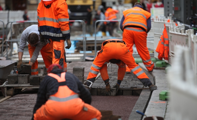 Bauindustrie dämpft Erwartungen an Flüchtlinge für Arbeitsmarkt