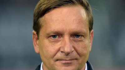 Schalke-Manager Heldt bleibt bis Saisonende auf Schalke