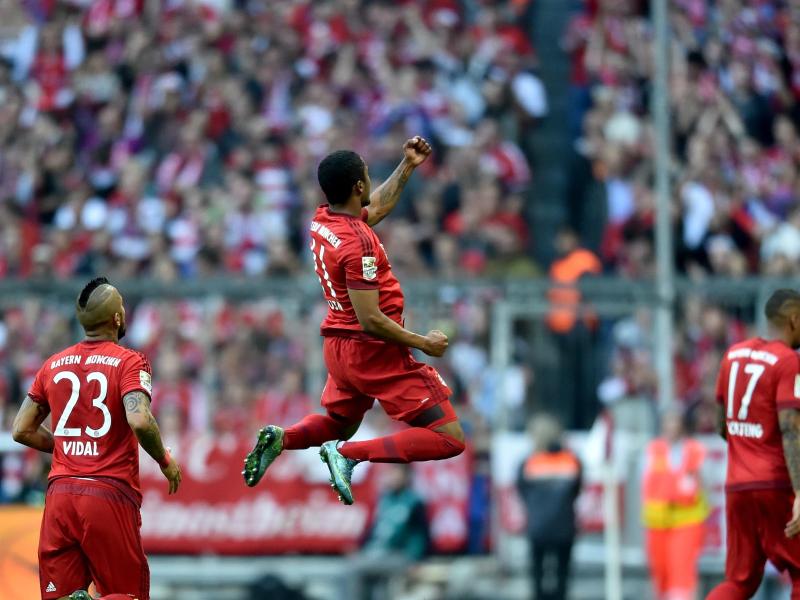 Bayern gewinnen klar – Pleiten für VfL und Leverkusen