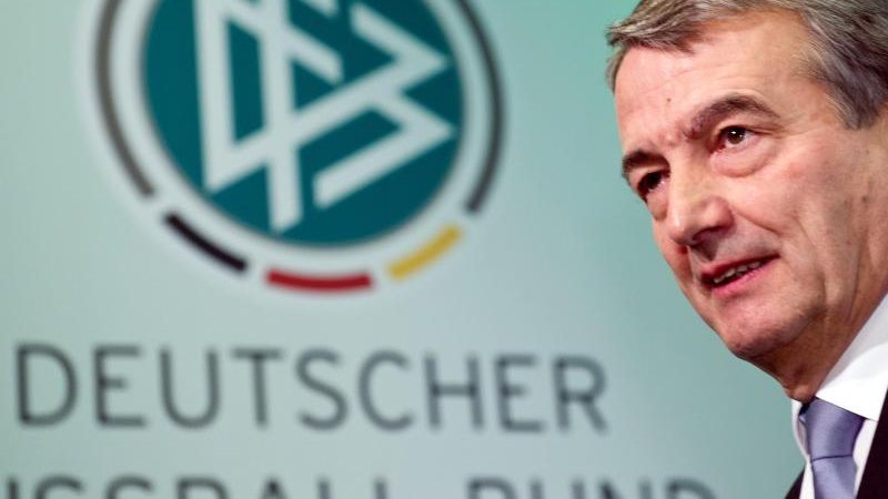Sondersitzungen beim DFB: Antworten von Niersbach erwartet
