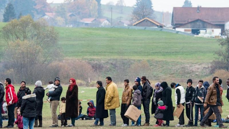 Städte- und Gemeindebund fordert Realitätssinn in Asylpolitik – Jede Einschränkung wird „als Angriff auf die Menschlichkeit“ gewertet
