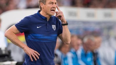 Klinsmann in WM-Qualifikation von Beginn an unter Druck