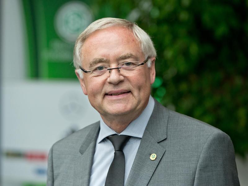 Horst R. Schmidt: Kannte Beckenbauer-Vertrag