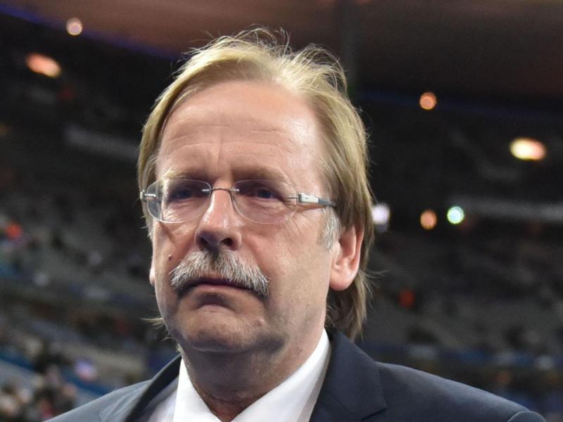 DFB-Interimschef Koch: Spiel gegen Holland austragen