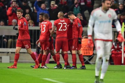 Bayern stürmen mit 4:0 im 100. Heimspiel zum Gruppensieg