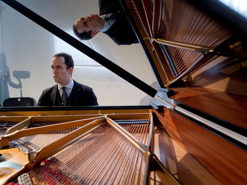 Pianist Igor Levit spielt für Flüchtlinge