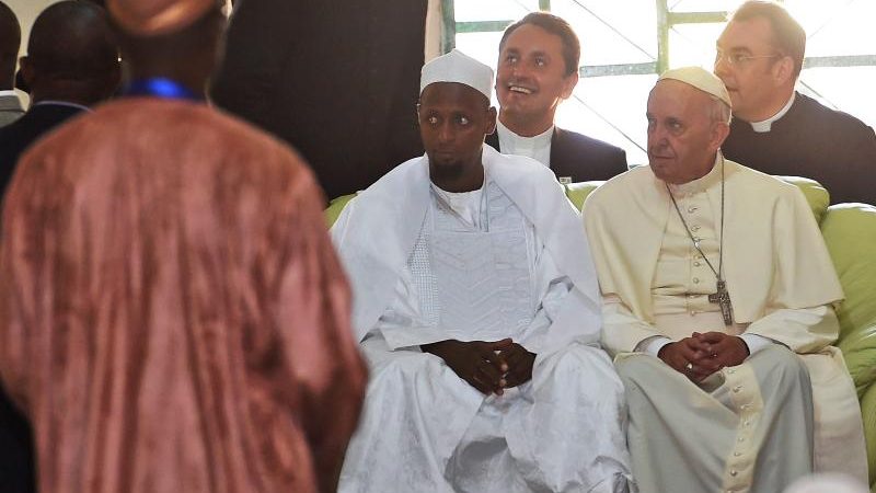 Papst: Christen und Muslime müssen Gewalt gemeinsam ablehnen