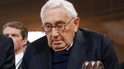 Trump lässt sich von Kissinger über weltpolitische Themen beraten