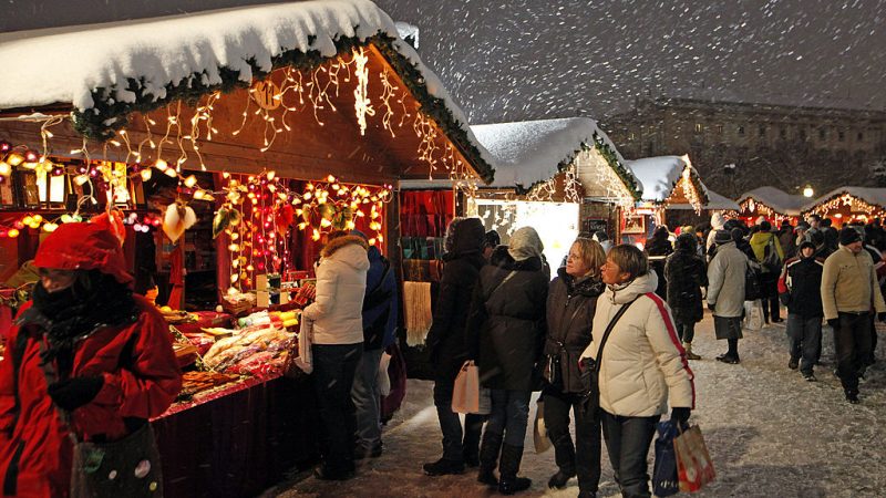 Rüdesheimer Weihnachtsmarkt: Deutsche empört über muslimischen Infostand