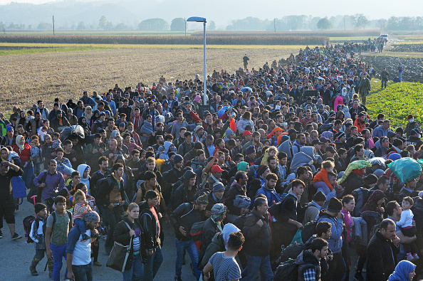Umfrage: Deutsche sehen Flüchtlingszustrom mit Skepsis