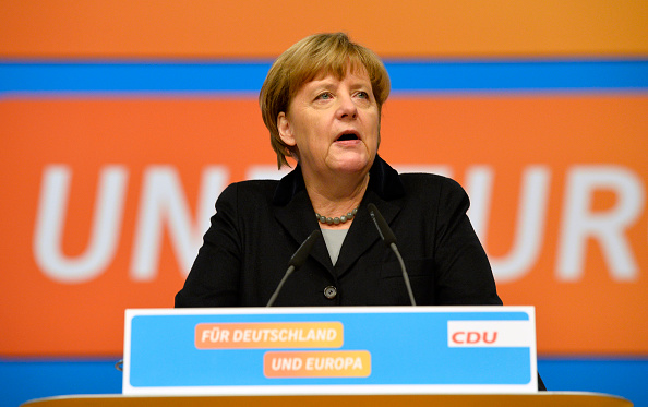 Live-Ticker CDU-Parteitag: Merkel – Flüchtlingskrise ist historische Bewährungsprobe