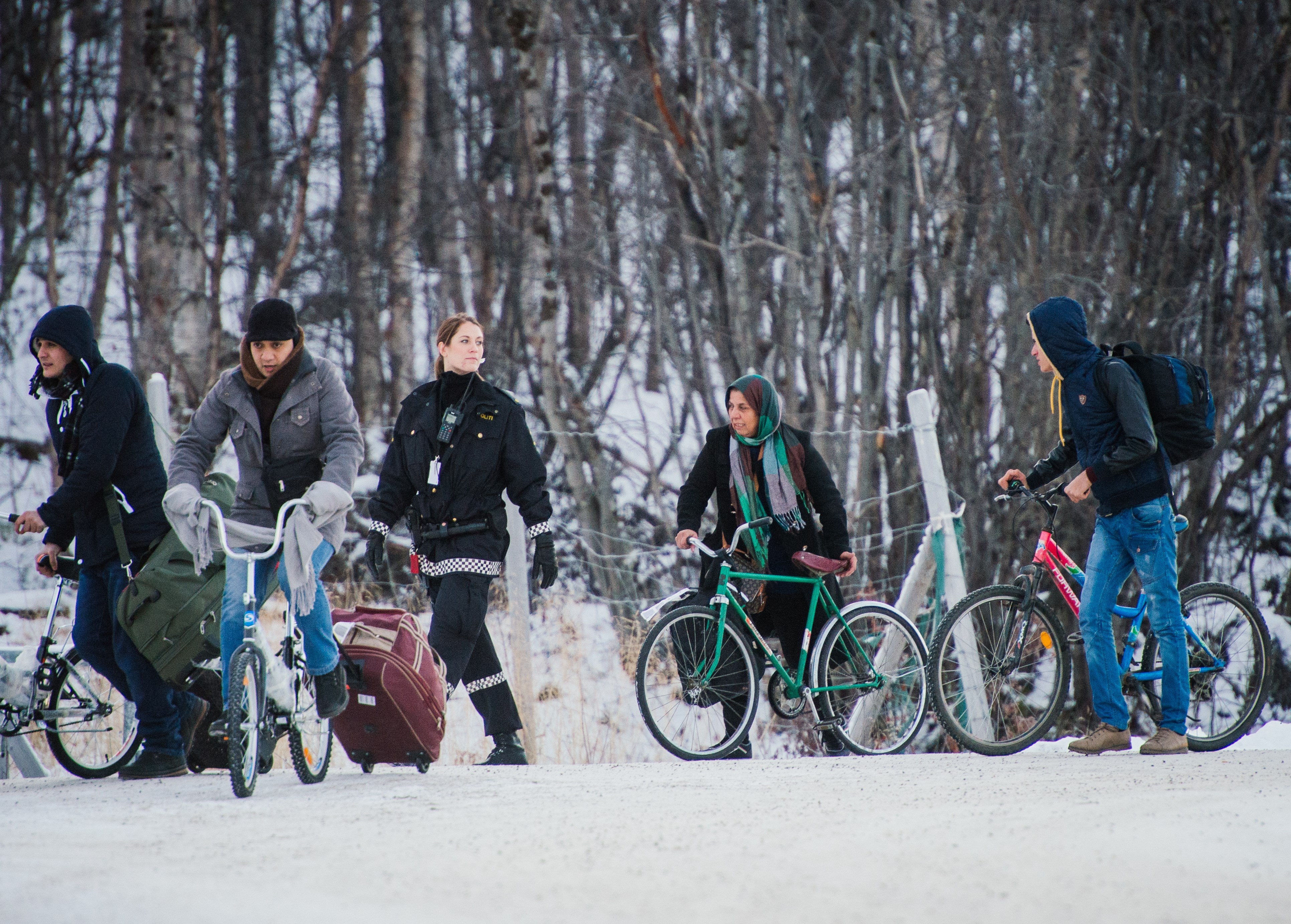 Abschiebung bei Minus 17 Grad – Norwegen schickt Asylbewerber per Fahrrad zurück nach Russland