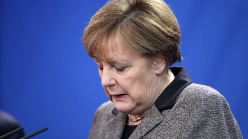 Umfrage: 54 Prozent für härteren Kurs Merkels in Flüchtlingskrise