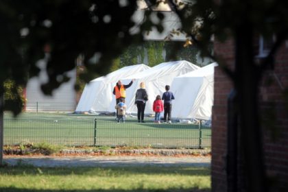 Nora Tschirner zur Flüchtlingsdebatte: Wir müssen uns zusammenreißen
