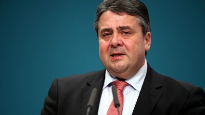 Hasselfeldt fürchtet Belastung der Koalition durch Gabriels Wahlschlappe