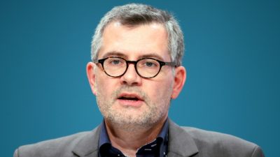 SPD-Experte Nietan: Polens Regierung könnte Investoren verprellen