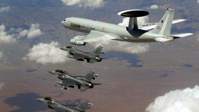 Bartsch verlangt „präzise Informationen“ über AWACS-Einsatz