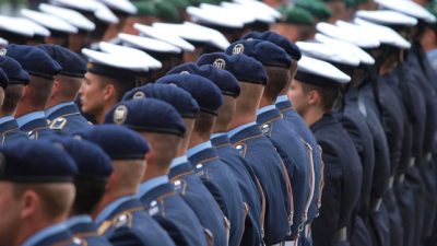 Wehrbeauftragter warnt vor Personalmangel bei der Bundeswehr