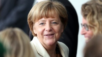 CDU-Parteitag beginnt – Applaus für Merkel