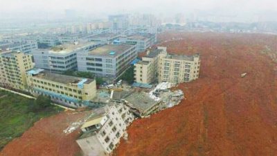 China: Erdrutsch verschüttet Industriepark mit 22 Hochhäusern