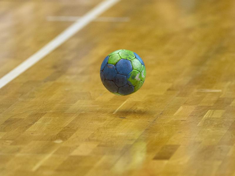 Vertagte Handball-Revolution: Blaue Karte & Co. erst 2017