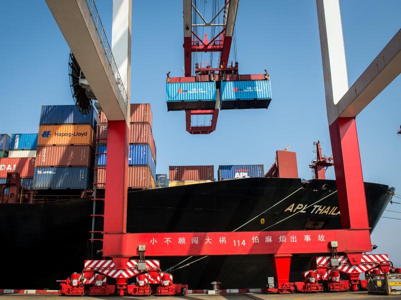 Chinas Außenhandel schrumpft neunten Monat in Folge