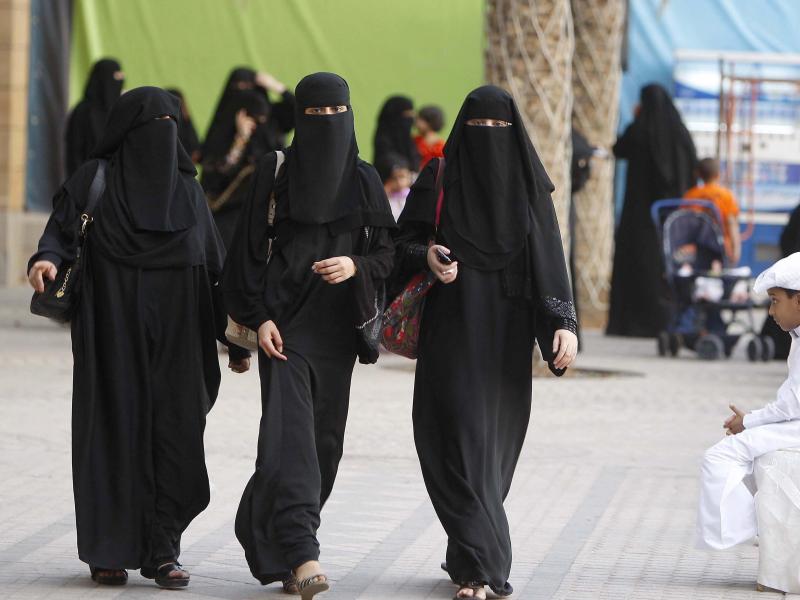 Frauen nehmen zum ersten Mal an Wahl in Saudi-Arabien teil
