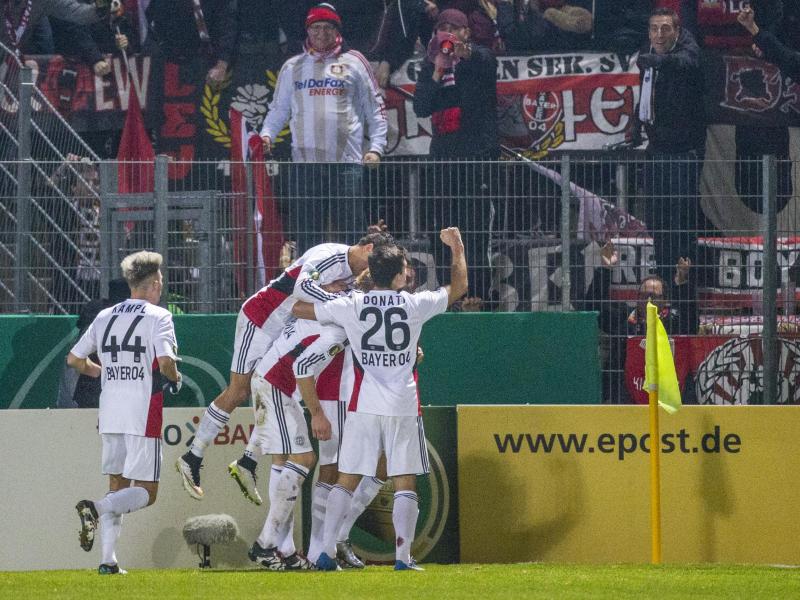 Leverkusen im Viertelfinale – 3:1 in Unterhaching