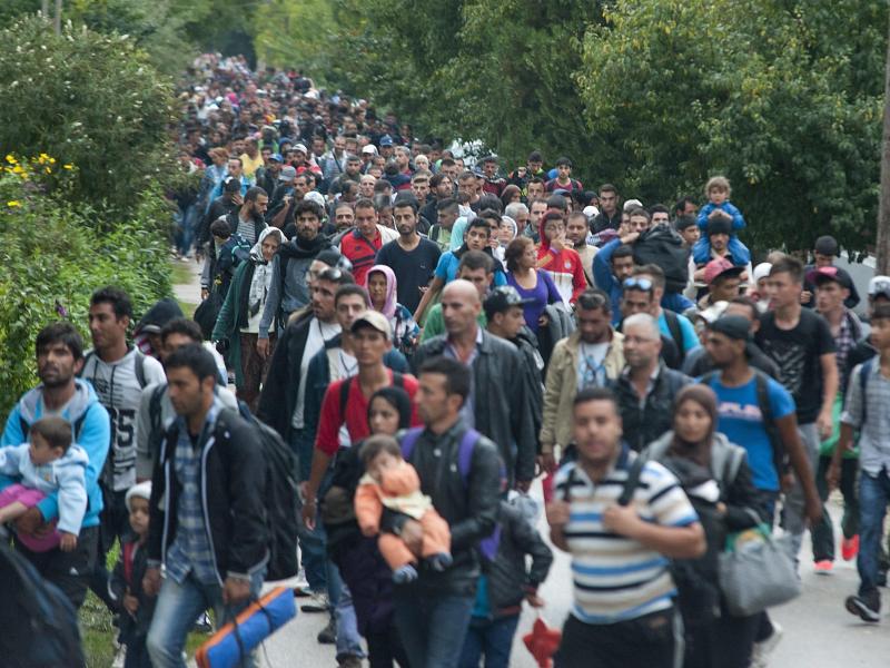 Juncker erwartet keine rasche Umverteilung von Flüchtlingen