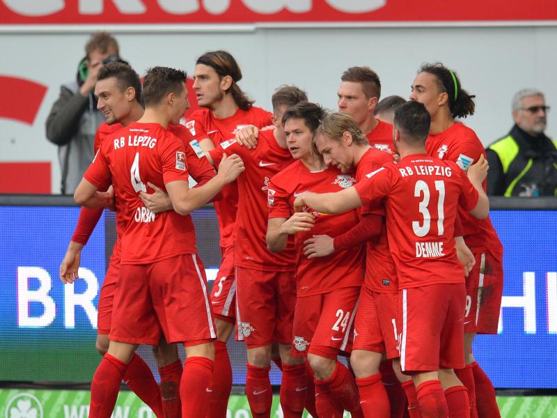Verrückte Nachspielzeit: Leipzig gewinnt 2:1 in Fürth