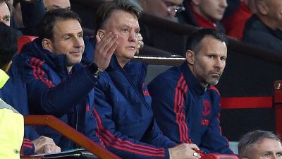 Van Gaal bei ManUnited auf der Kippe – Kommt Mourinho?