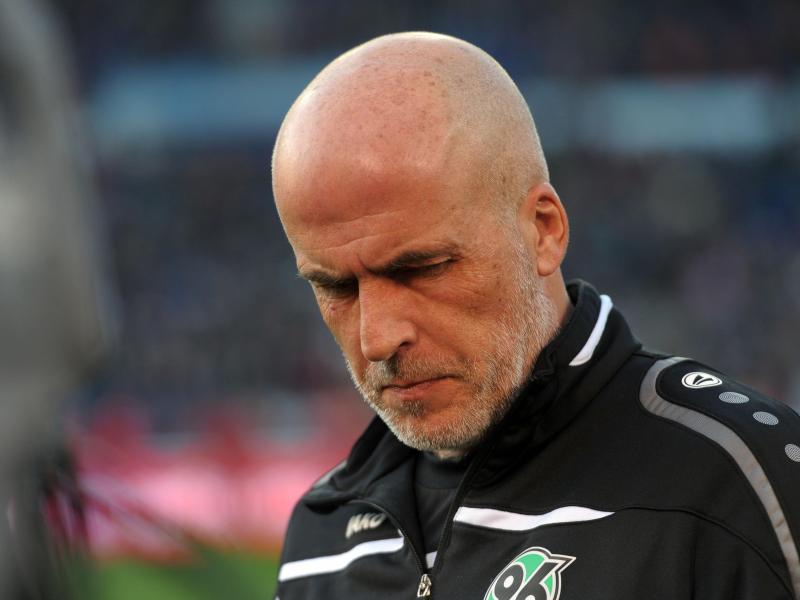 Frontzeck als Trainer von Hannover 96 zurückgetreten
