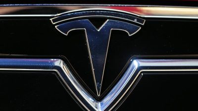 Spotify kommt in Tesla-Autos