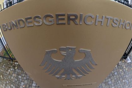 Urteil: Friseurin muss nach missglückter Haarglättung Schmerzensgeld zahlen