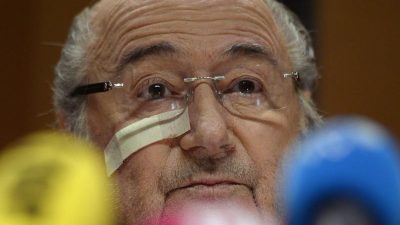 Vernichtendes Medienecho für Blatter