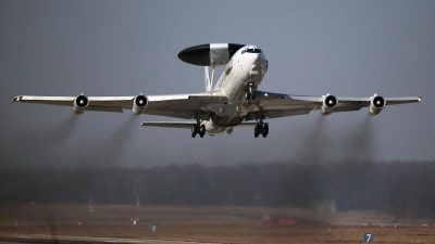 Opposition prüft Verfassungsklage wegen Awacs-Einsatz