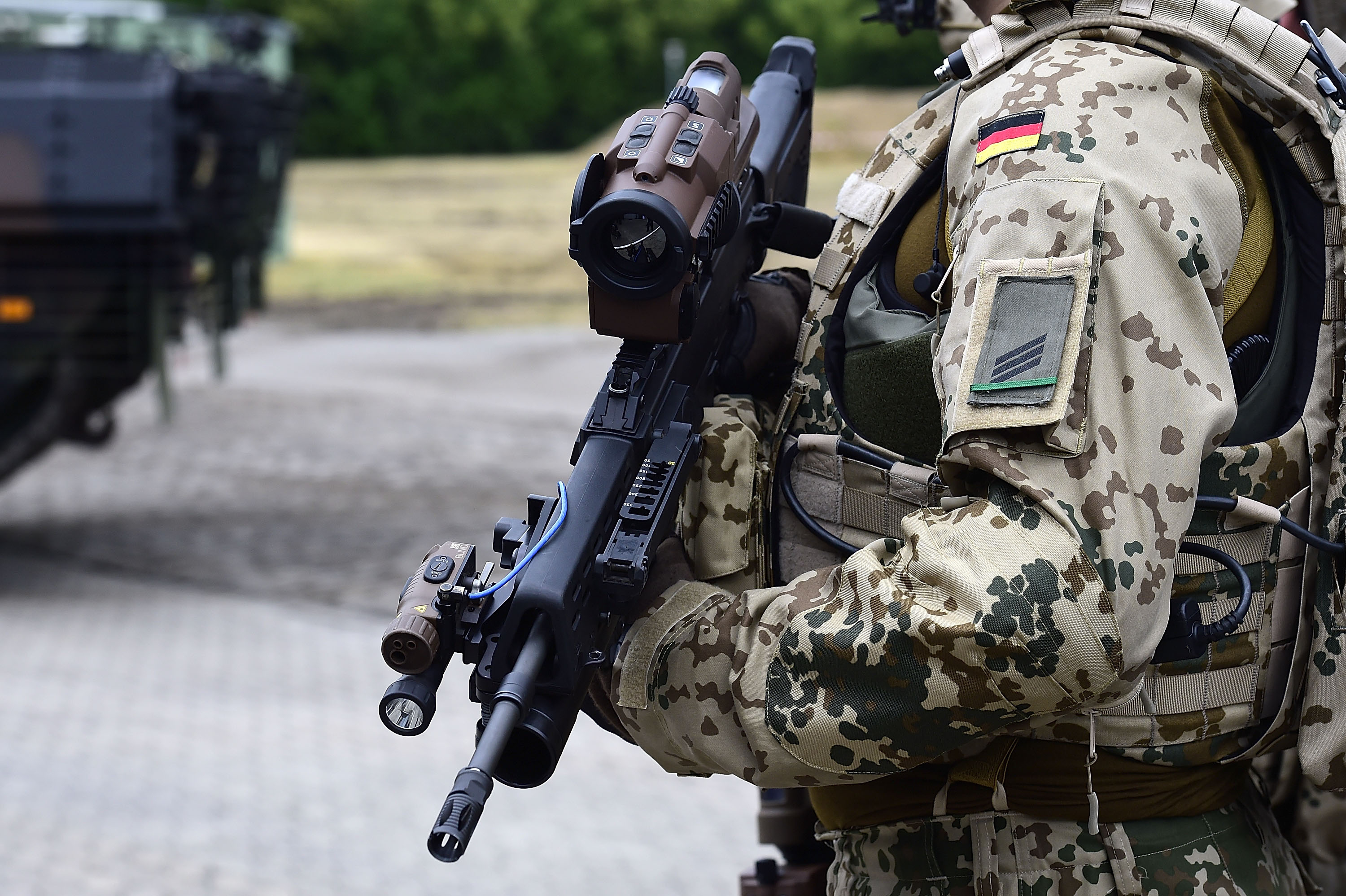 Druck auf von der Leyen: Wehrexperten wollen Bundeswehr von Flüchtlingshilfe entbinden
