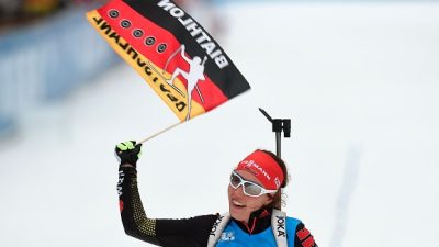 Nachrichtenüberblick Sport: Biathletin Laura Dahlmeier feiert sechsten Weltcupsieg beim Heim-Weltcups in Ruhpolding