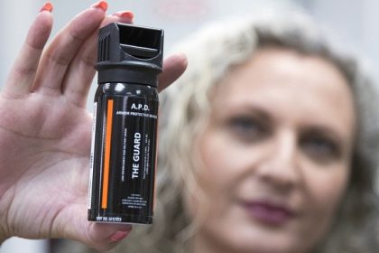 Nürnberg: Pfefferspray gegen Grapscher in Diskothek eingesetzt – Auch Anzeige gegen 24-Jährige „Bestraferin“