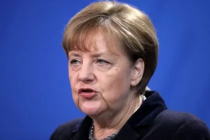 Stoiber wirft Merkel Spaltung der Gesellschaft vor