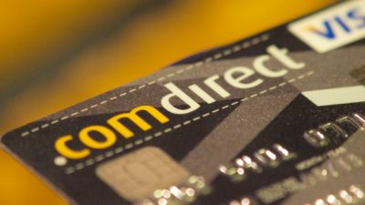 Postbank und Comdirect tauschen Zehntausende Kreditkarten aus