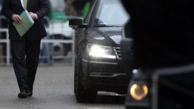 Fahrdienst des Bundestags soll auf E-Autos umgestellt werden