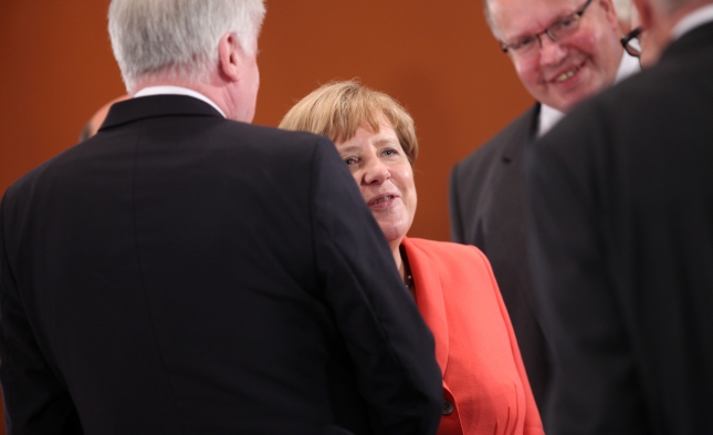 Merkel: Dissens mit CSU bleibt vorerst bestehen