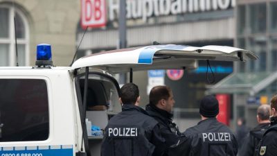 Terroralarm: Polizei wertet Hinweise aus