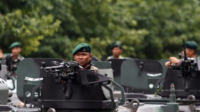 Indonesien fahndet weiter nach Terroristen