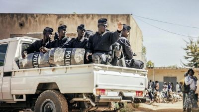 Live Ticker Terroranschlag in Burkina Fasos Hauptstadt: Geiseln und Tote – Dschihadisten melden 30 Todesopfer